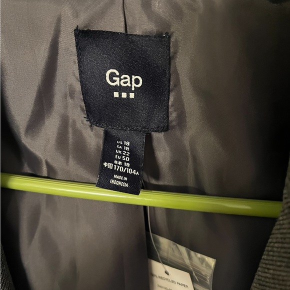 Gap factory academy blazer charcoal grey sz . 18 runs a bit small. - Picture 4 of 11